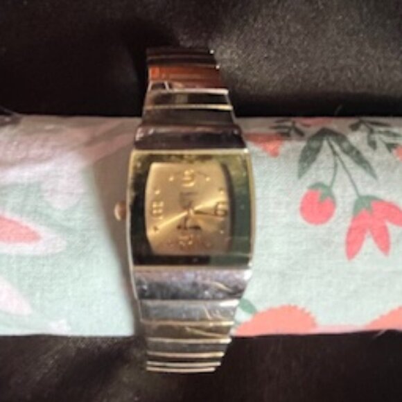 Bundle of 5 Non-Working Women\'s Watches main image 13